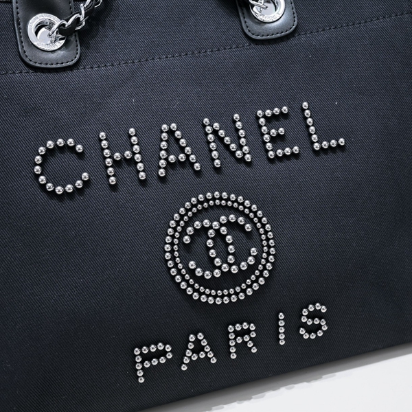 シャネルバッグ素材ディテール